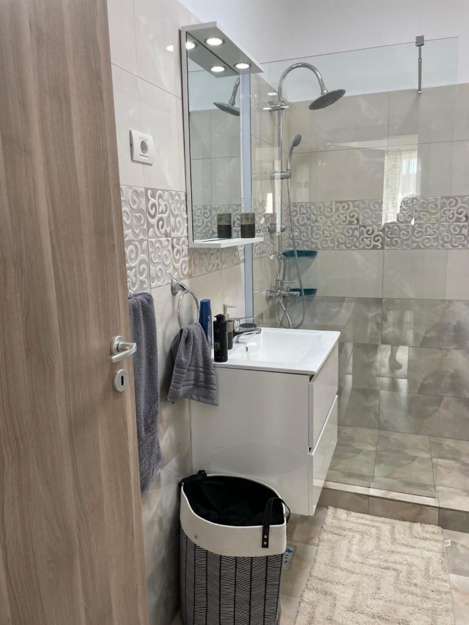 Iany Residence 1 Нэводари Экстерьер фото